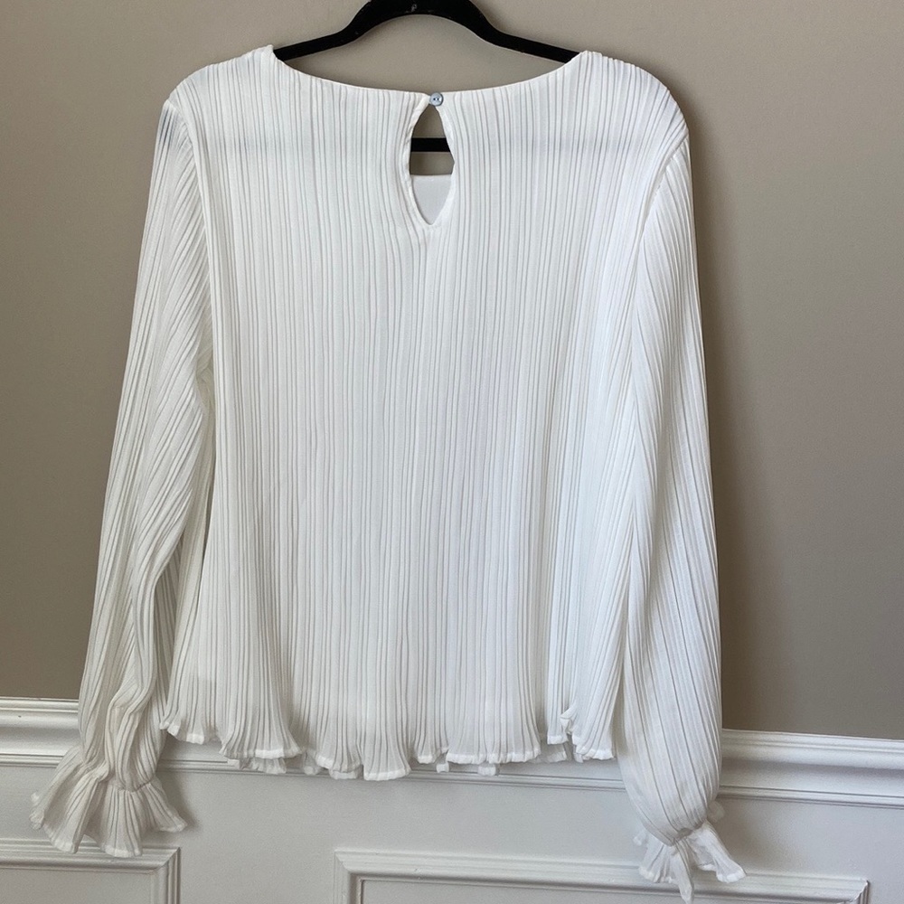 She + Sky White Pleated Long Sleeve Blouse Medium, NWT Office, Work - Picture 3 of 8